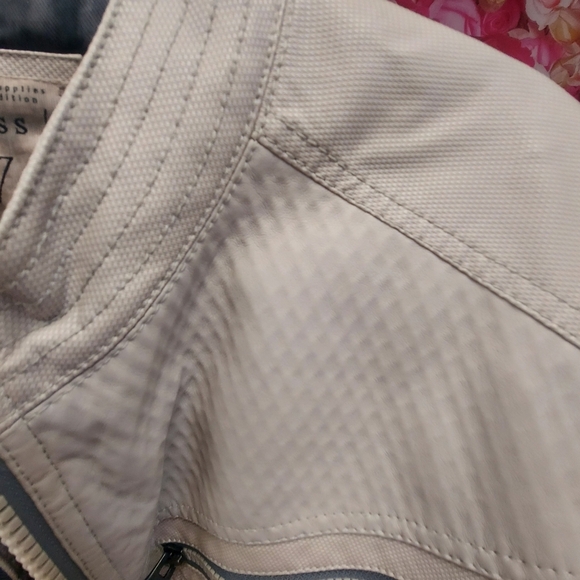 Guess NWT Medium White Smoke Textured Zipper Jacket 4 front zippered pockets - Picture 5 of 11